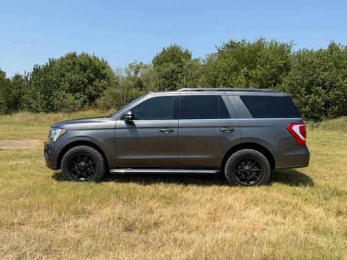 Magnetic Metallic 2021 Ford Expedition XLT