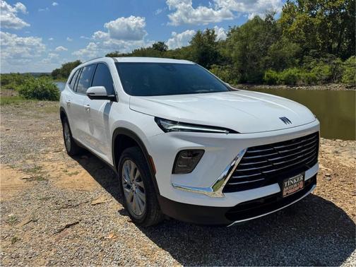 2025 Buick Enclave Preferred FWD