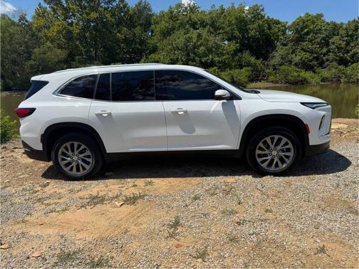 2025 Buick Enclave Preferred FWD