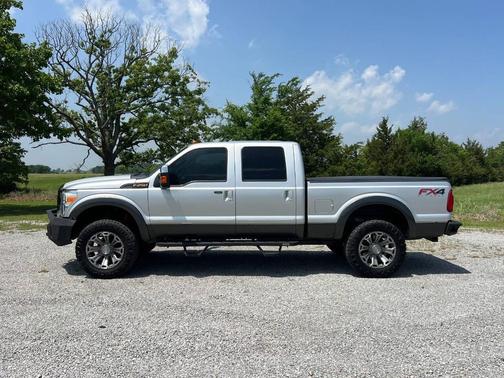 Ingot Silver Metallic 2016 Ford F-250 Lariat