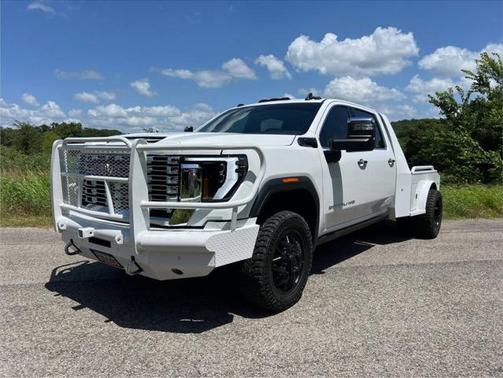 2024 GMC Sierra 3500 Denali