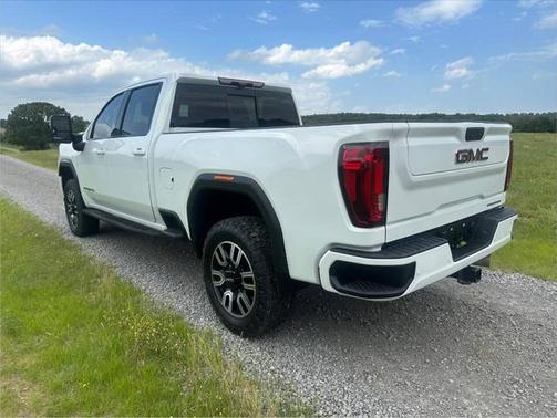 2023 GMC Sierra 2500 AT4