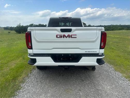 2023 GMC Sierra 2500 AT4