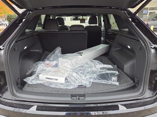 2026 Volkswagen Atlas Cross Sport 2.0T SEL Premium