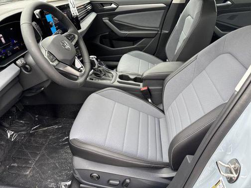 2026 Volkswagen Jetta 1.4T SE