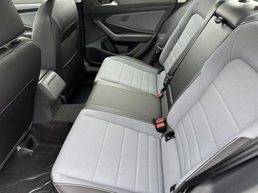 2026 Volkswagen Jetta 1.4T SE