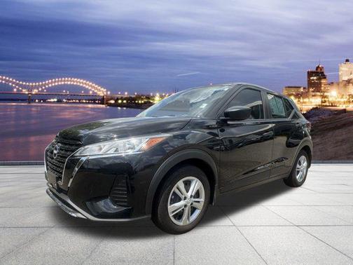 2023 Nissan Kicks S