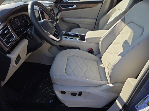 2026 Volkswagen Atlas 2.0T SE w/Technology 4MOTION