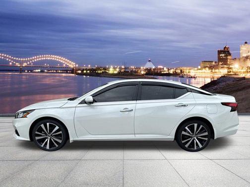 2022 Nissan Altima Platinum Intelligent AWD