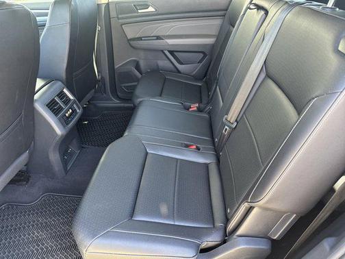 2023 Volkswagen Atlas 3.6L SE w/Technology