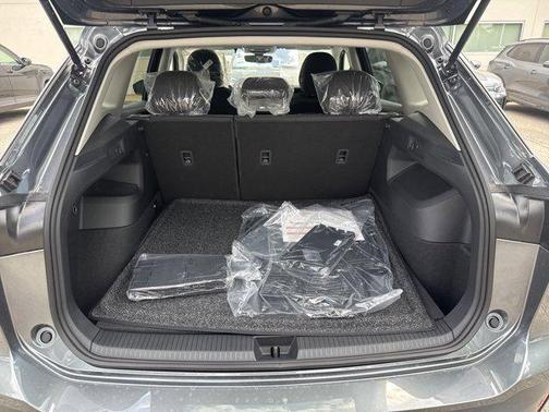 PLATINUM GRAY MET 2026 Volkswagen Tiguan 2.0T S