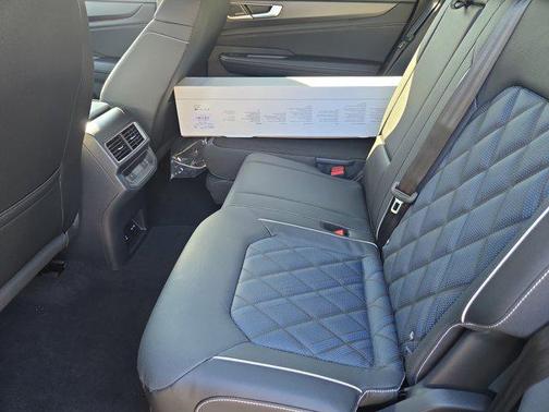 2026 Volkswagen Atlas Cross Sport 2.0T SEL Premium