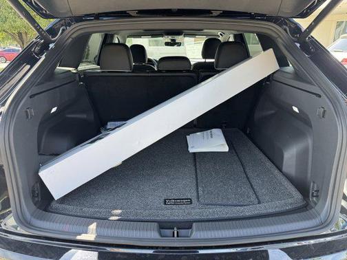 2026 Volkswagen Atlas Cross Sport 2.0T SEL Premium