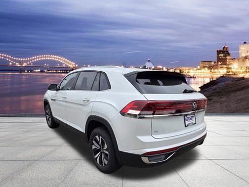 2026 Volkswagen Atlas Cross Sport 2.0T SE