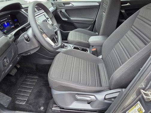 2023 Volkswagen Tiguan 2.0T S