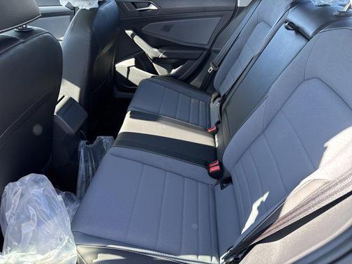 PYRITE SILVER MET 2026 Volkswagen Jetta 1.4T SE