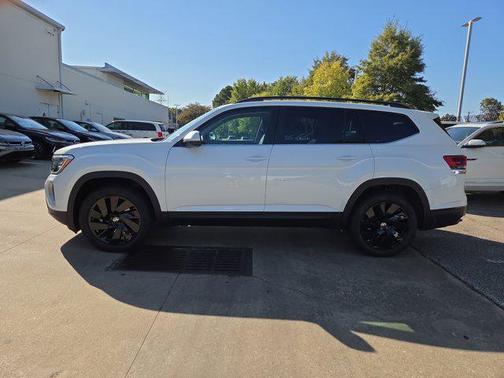 2026 Volkswagen Atlas 2.0T SE w/Technology 4MOTION