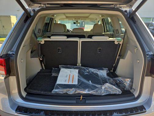 2026 Volkswagen Atlas 2.0T SE w/Technology 4MOTION