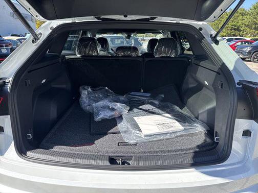 2026 Volkswagen Atlas Cross Sport 2.0T SE