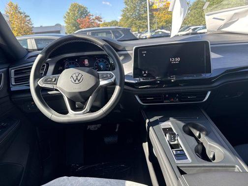 2026 Volkswagen Atlas Cross Sport 2.0T SE