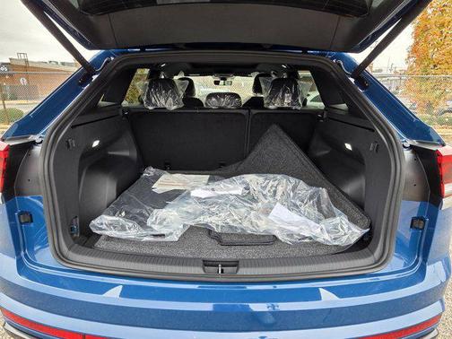 2026 Volkswagen Atlas Cross Sport 2.0T SEL Premium