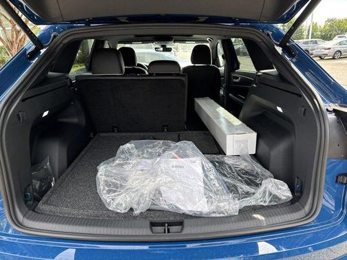 2026 Volkswagen Atlas Cross Sport 2.0T SEL Premium