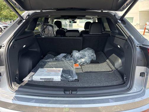 2025 Volkswagen Atlas Cross Sport 2.0T SEL Premium