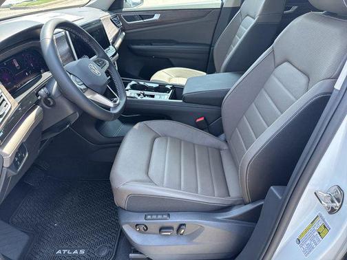 2025 Volkswagen Atlas 2.0T SEL