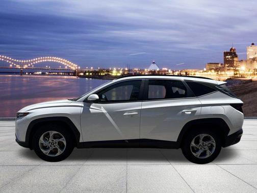 White Pearl 2024 Hyundai TUCSON SEL