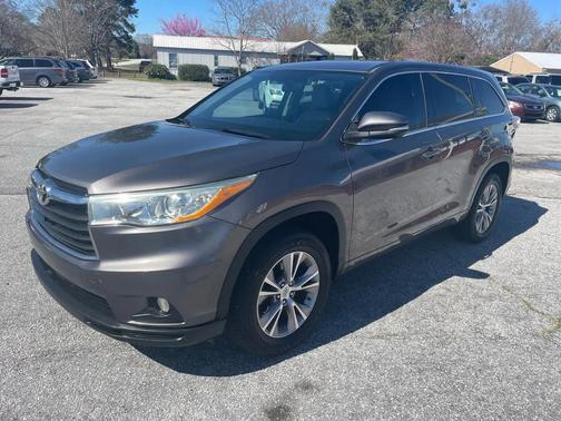 2014 Toyota Highlander LE Plus