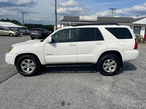 White 2007 Toyota 4Runner Sport