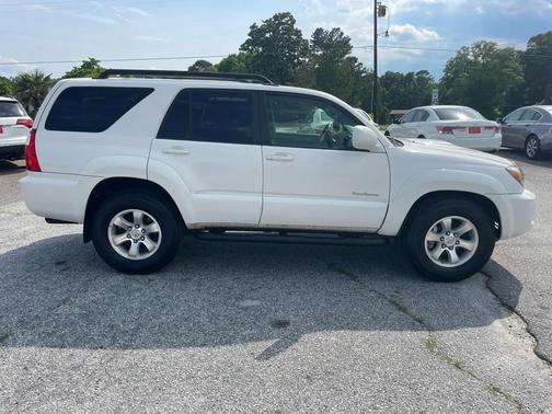 White 2007 Toyota 4Runner Sport