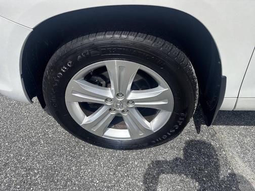 Blizzard Pearl 2009 Toyota Highlander Limited