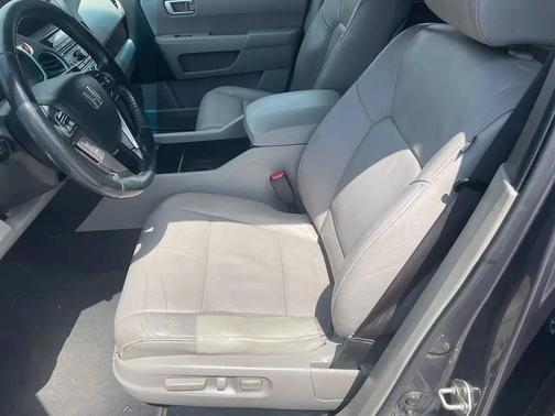 Modern Steel Metallic 2014 Honda Pilot EX-L