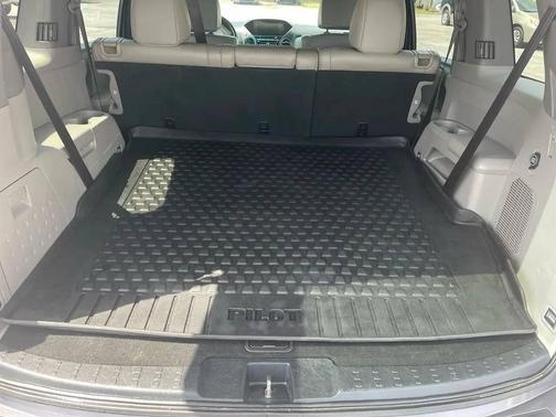 Modern Steel Metallic 2014 Honda Pilot EX-L