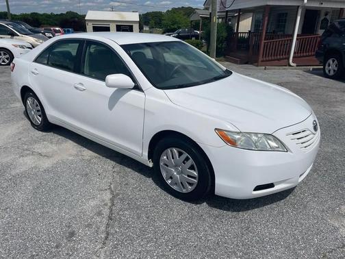 Super White 2008 Toyota Camry LE
