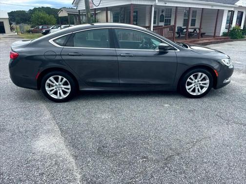2016 Chrysler 200 Limited