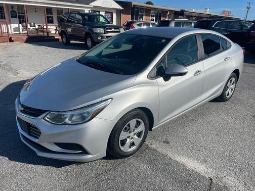 2018 Chevrolet Cruze LS