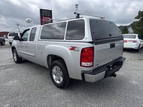 Pure Silver Metallic 2010 GMC Sierra 1500 SLE