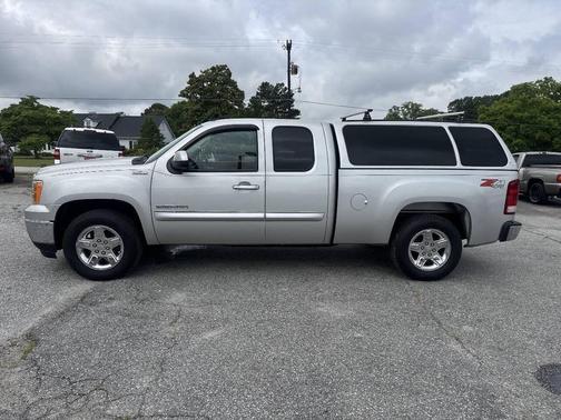 Pure Silver Metallic 2010 GMC Sierra 1500 SLE
