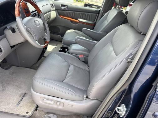Nautical Blue Metallic 2006 Toyota Sienna XLE Limited