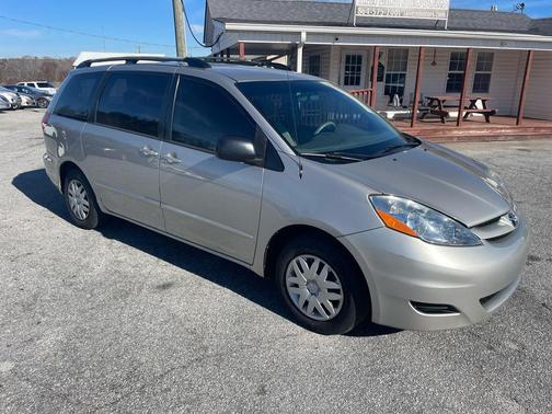 2007 Toyota Sienna CE