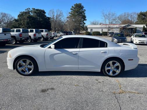 2013 Dodge Charger SE
