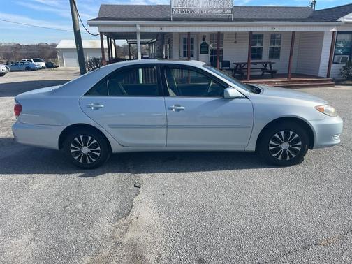 2006 Toyota Camry LE