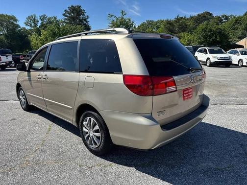 Desert Sand Mica 2004 Toyota Sienna LE