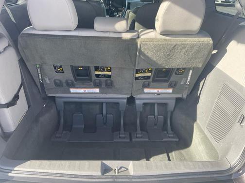 2016 Toyota Sienna XLE