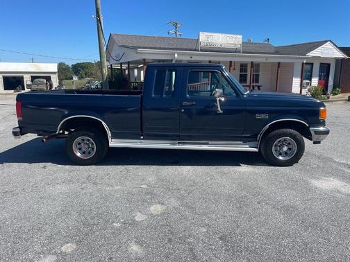 1988 Ford F-150 SuperCab Short Bed 4WD