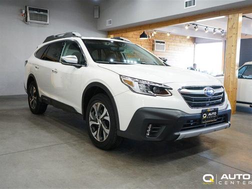 Crystal White Pearl 2020 Subaru Outback Base