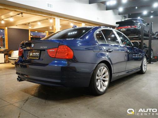 2011 BMW 328 328i