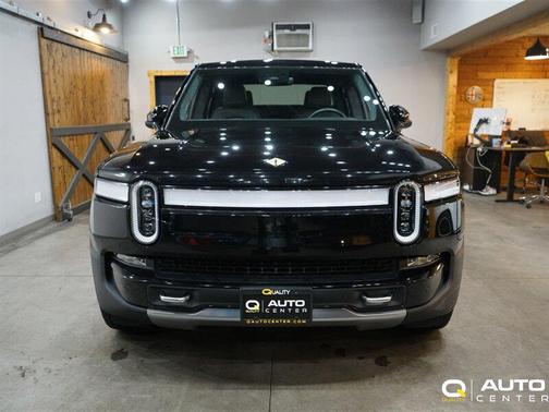 2023 Rivian R1T Launch Edition